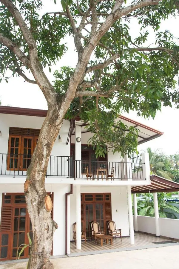 Guest house Sanmi Airport Resort Katunayake