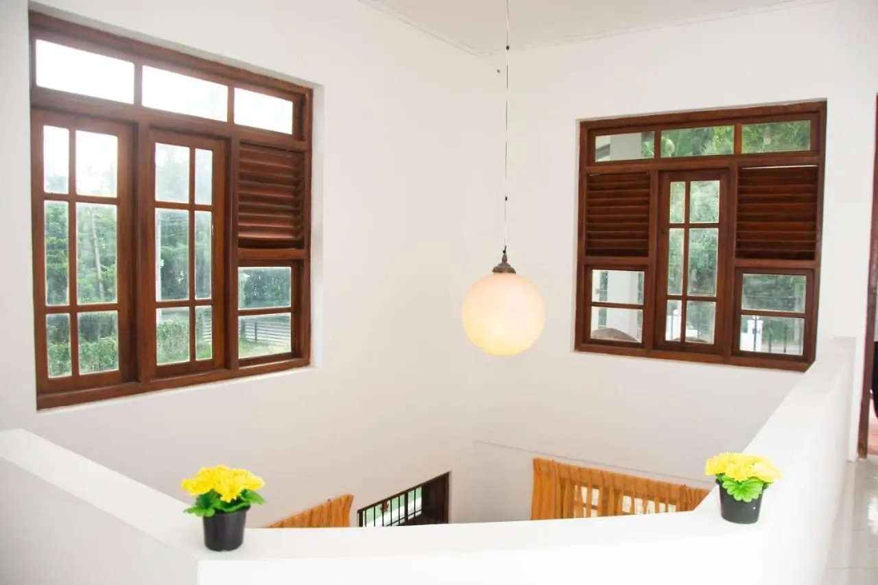 Guest house Sanmi Airport Resort Katunayake