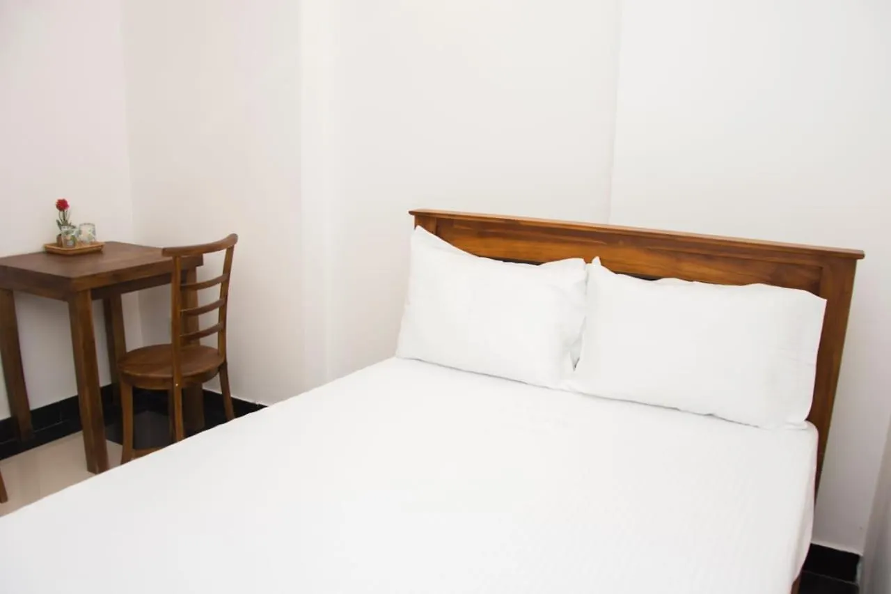Sanmi Airport Resort Katunayake Guest house